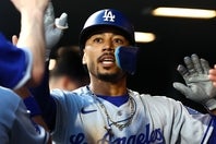 ロッキーズ戦で１本塁打を含む３安打２打点と活躍したベッツ。(C)Getty Images