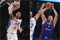 親善試合の第１戦はヨキッチ(右)のセルビアに軍配。８月23日にはフランスに場所を移して２戦目が行なわれる。(C)Getty Images