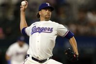 メジャー通算2000奪三振を達成したレンジャーズのデグロム。(C) Getty Images