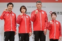 アジア大会の期間、選手への誹謗中傷対策について説明した三宅氏（一番右）と水鳥氏（一番左）のTEAM JAPAN両副団長。写真：梅月智史（THE DIGEST写真部）