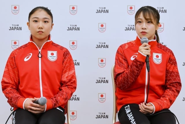 アジア大会前のイベントに登場した（左から）岸と杉原。写真：梅月智史（THE DIGEST写真部）