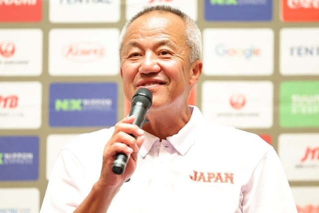 今回のU-18日本代表を率いる岡田監督。写真：梅月智史（THE DIGEST写真部）