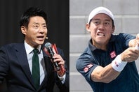 現地観戦した松岡氏（左）が錦織（右）の全米ラストマッチとなった予選決勝について、SNSを通じて熱い思いを込めた長文で綴った。写真：滝川敏之、（C）Getty Images