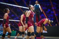 女子のアジア選手権決勝は中国とタイが対戦。タイが連覇を達成し、悲願の五輪初出場を決めた。(C)Volleyball World