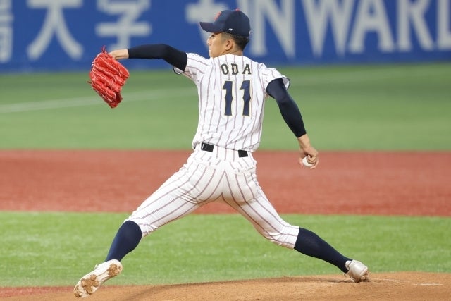 大学日本代表との壮行試合で先発登板した織田。写真：梅月智史（THE DIGEST写真部）