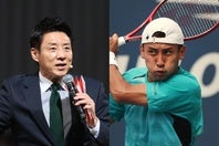 松岡氏（左）が島袋（右）のトップ100入りを称賛し、全米１回戦を振り返った。写真：滝川敏之、（C）Getty Images
