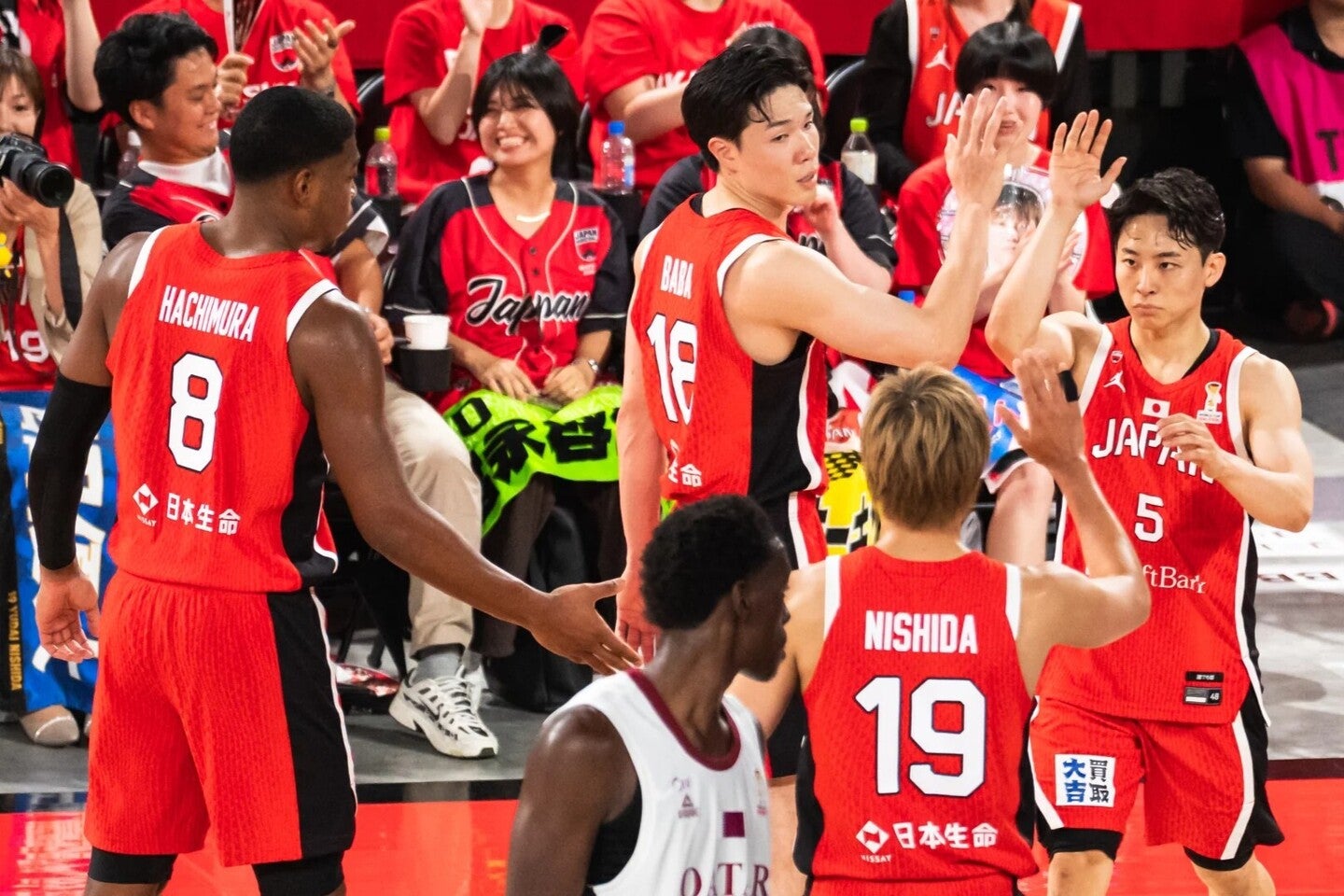 ２連勝の日本がグループ首位に浮上した。(C)FIBA