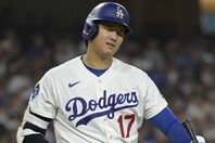 打席で快音が響かず、苦戦するドジャースの大谷。(C) Getty Imaegs