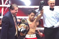 衝撃の初回KO勝利で世界チャンピオンになった石井。写真：永島裕基