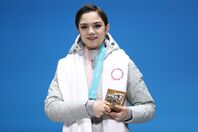 平昌五輪で銀メダルを獲得したメドベージェワがダンサー兼振付師の男性と結婚。(C) Getty Images