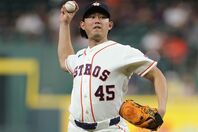 自ら配球のサインを出して救援登板に臨んだアストロズの今井。(C) Getty Imaegs