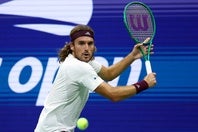 全米オープン４回戦でシェルトンに敗れたチチパス。片手バックハンドの選手が四大大会で毎年ベスト４に進出してきた歴史に、ついに終止符が打たれた。（C）Getty Images