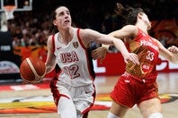 女子Ｗ杯の４強が決定。アメリカはハンガリーを52点差で下した。(C)FIBA