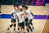 アジア選手権準決勝で日本が韓国に３-０と圧勝した。(C) Volleyball World