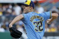 今季15勝目を挙げたブルワーズのミジオロウスキー。(C) Getty Images