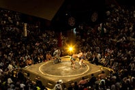 国技館に現れた美容界の大物の姿にネットが騒然となった。(C)Getty Images