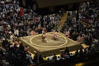 人気漫才師の大相撲観戦報告にネットが騒然となった。(C)Getty Images