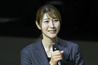 球界レジェンドとの豪華４ショットを公開した狩野さん。写真：金子拓弥（THE DIGEST写真部）
