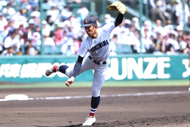 甲子園で下級生時代から活躍してきた横浜高の織田。写真：梅月智史（THE DIGEST写真部）