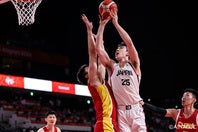 男子バスケ日本代表が中国を下し、決勝進出を果たした。（C)AINAGOC