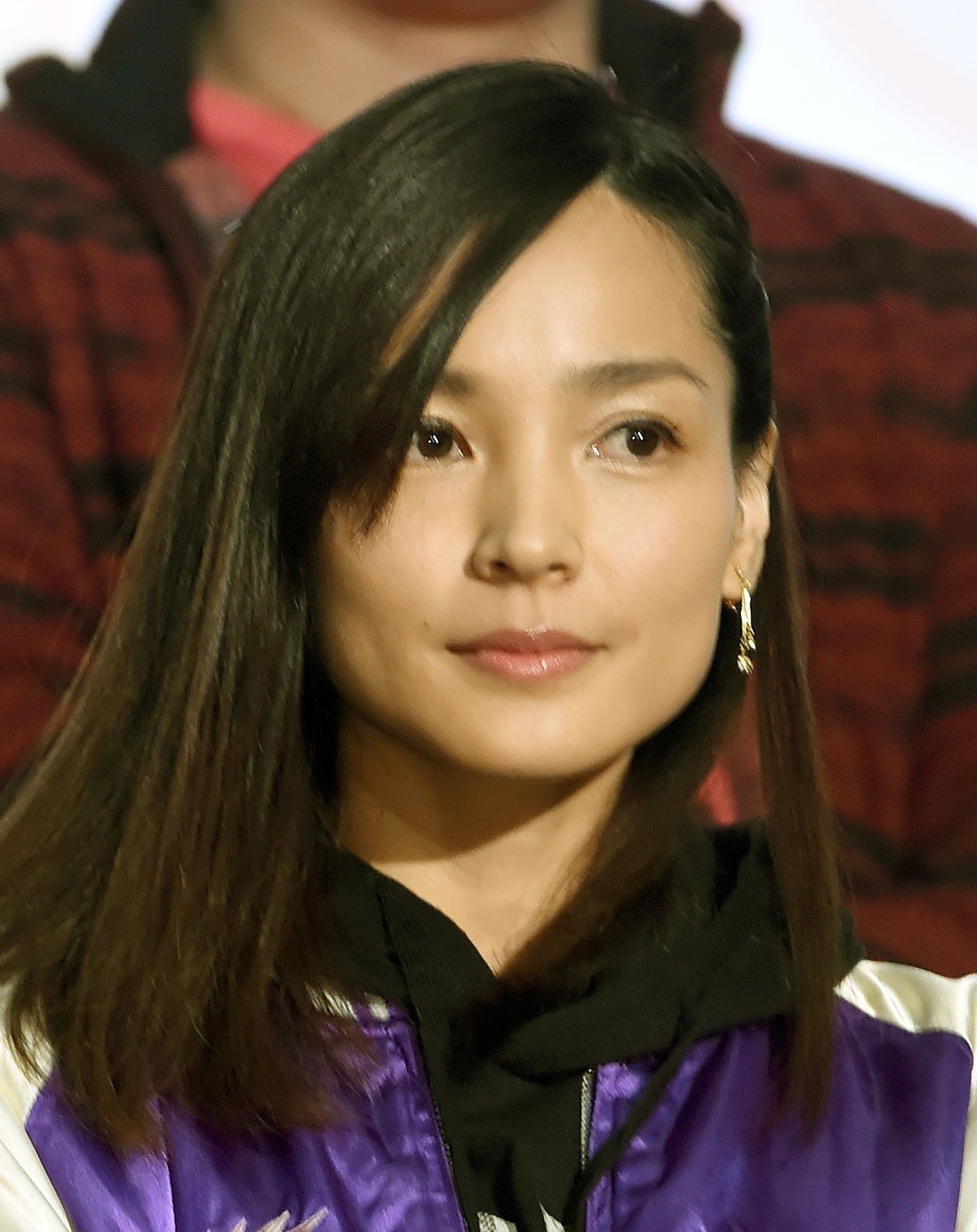 大相撲九月場所に現われた女優の国仲涼子さん。写真：産経新聞社