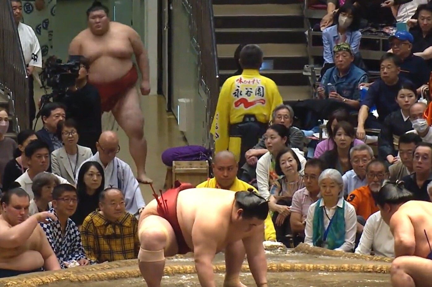 大相撲秋場所には多くの著名人が姿を見せている。(C) AbemaTV,INC.