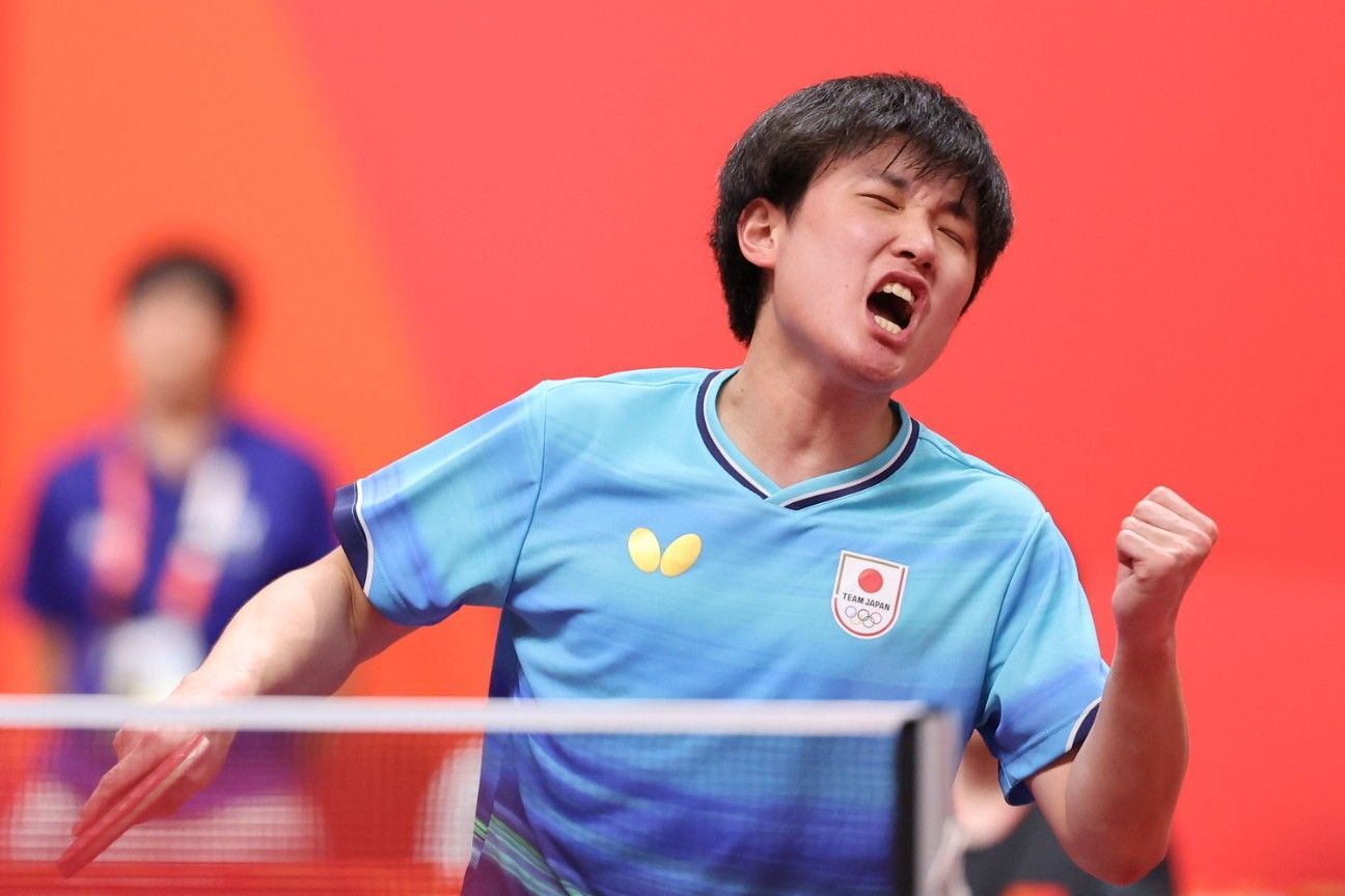 第４試合で張本は世界１位の王楚欽に挑みストレートで勝利を収めた。写真：梅月智史（THE DIGEST写真部）