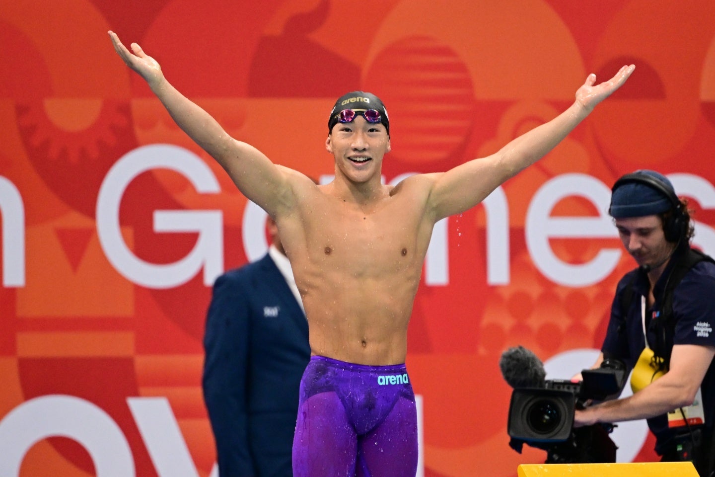 17歳の大橋が200m平泳ぎで世界記録を更新した。(C)Getty Images