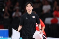 女子バスケットボール日本代表を率いる大神雄子ヘッドコーチ。写真：梅月智史（THE DIGEST写真部）