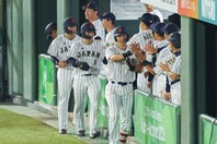 アジア大会決勝で韓国と対決する日本代表チーム。(C) AINAGOC