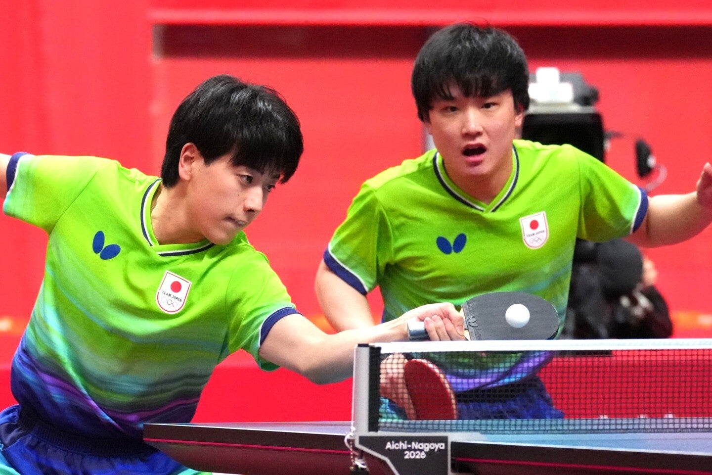 男子ダブルスの張本と篠塚ペアは中国ペアに敗れ、銀メダルだった。(C) Getty Images