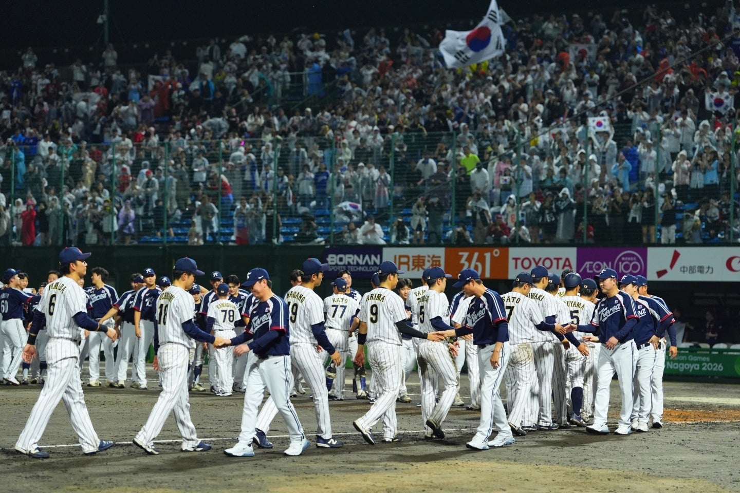 豊橋市民球場で行なわれたアジア大会の日韓戦。結果は韓国が５連覇を飾った。(C)Getty Images