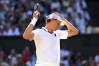 今年のウインブルドン優勝以降は右ヒザの負傷により戦線を離れているシナーだが、このまま状態が改善されない場合は手術に踏み切る可能性も指摘されている。(C)Getty Images