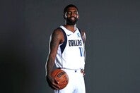 昨年３月に負ったACL断裂から復帰するアービングが、現在の心境を明かした。(C)Getty Images