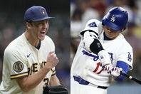 ナ・リーグの中地区１位ブルワーズと西地区２位のドジャース。(C)Getty Images