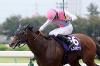 単勝９番人気のピューロマジックがスプリンターズSを制した。写真：産経新聞社
