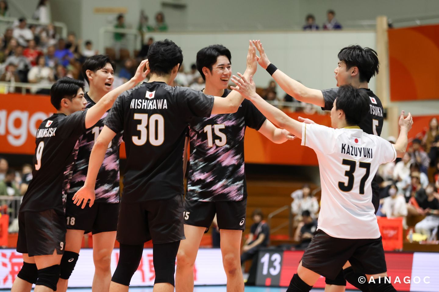 準決勝で日本は中国と対戦した。(C) AINAGOC