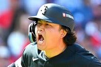 豪快な２ランホームランを放った村上。(C)Getty Images