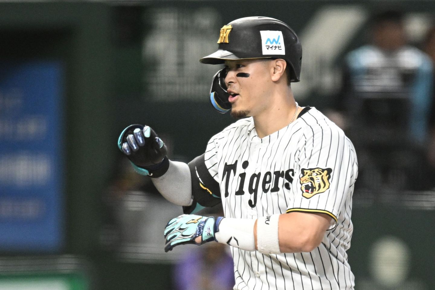 今オフのメジャー行きが囁かれる佐藤。現地メディアからも熱視線が注がれている。写真：鈴木颯太朗