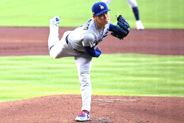 ブレーブス戦で登板したドジャースの山本。(C)Getty Images