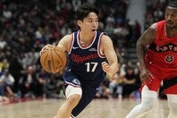 プレシーズン２戦目、河村が10得点に４アシストをマークした。(C)Getty Images