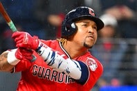 両チーム唯一の得点となる２ランホームランを放ったガーディアンズのラミレス。(C)Getty Images