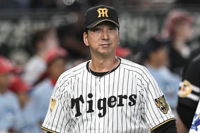 阪神を球団初のリーグ２連覇に導いた藤川監督。写真：鈴木颯太朗