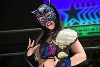 スターダムの人気マスクウーマン、スターライト・キッド。(C)THE DIGEST