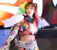 人気女子レスラーのウナギ・サヤカ。写真：滝川敏之