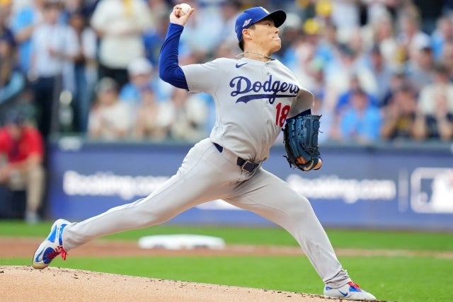 ブルワーズ戦に先発したドジャースの山本。(C)Getty Images
