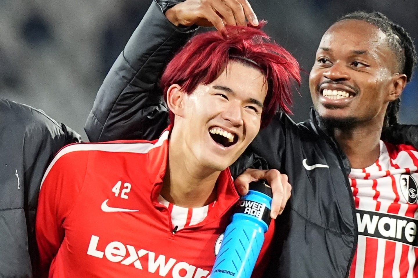 シャルケ戦でブンデスリーガ初ゴールを決めた後藤。(C)Getty Images
