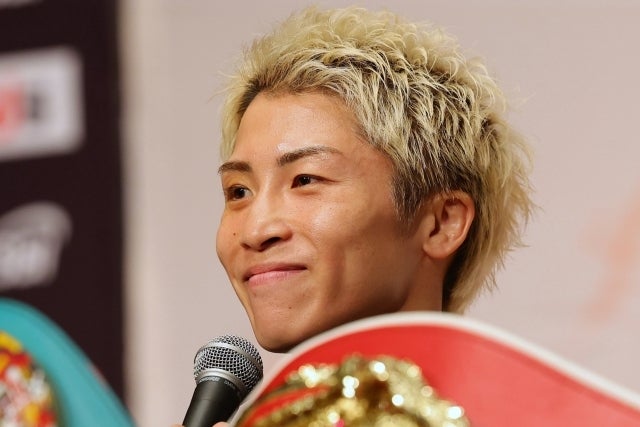 自身５階級目となるフェザー級への転向を示唆した井上。写真：梅月智史（THE DIGEST写真部）