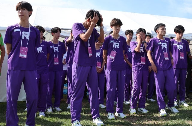 箱根駅伝の予選会で13位だった立教大でチームトップだった原田（一番左）。写真：梅月智史（THE DIGEST写真部）