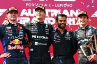 アントネッリ（一番右）を追うフェルスタッペン（一番左）とラッセル（中央左）。(C)Getty Images